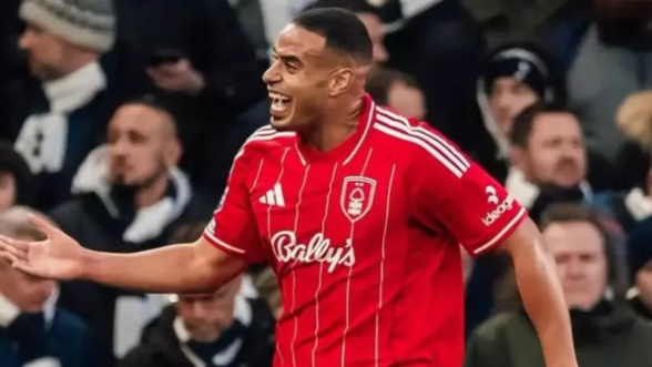 Ảnh bài viết Barcelona lên kế hoạch chiêu mộ Murillo, Deco quyết theo đuổi đến hè 2026