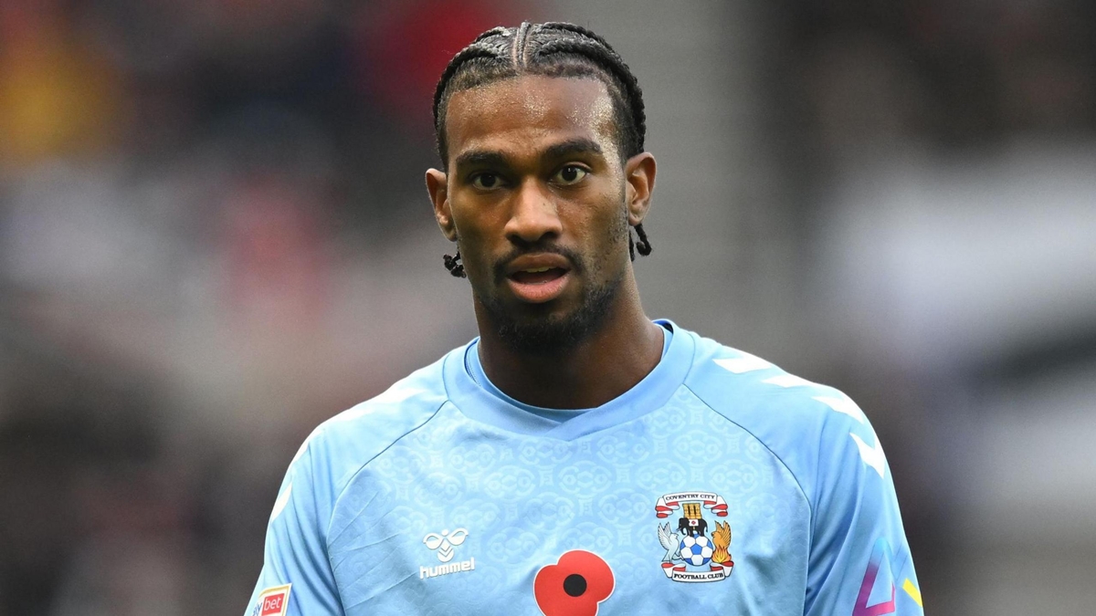 Haji Wright bị Coventry City hét giá 200 triệu bảng nhằm xua đuổi những sự quan tâm.