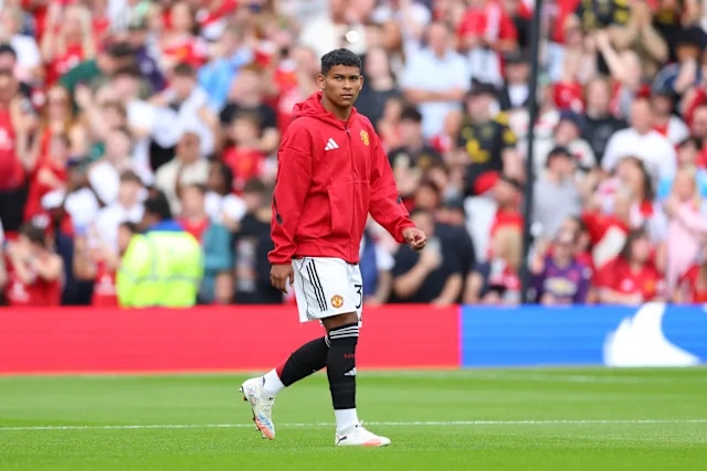 Ảnh bài viết Người đại diện xác nhận Diego Leon không rời Man Utd tháng Giêng