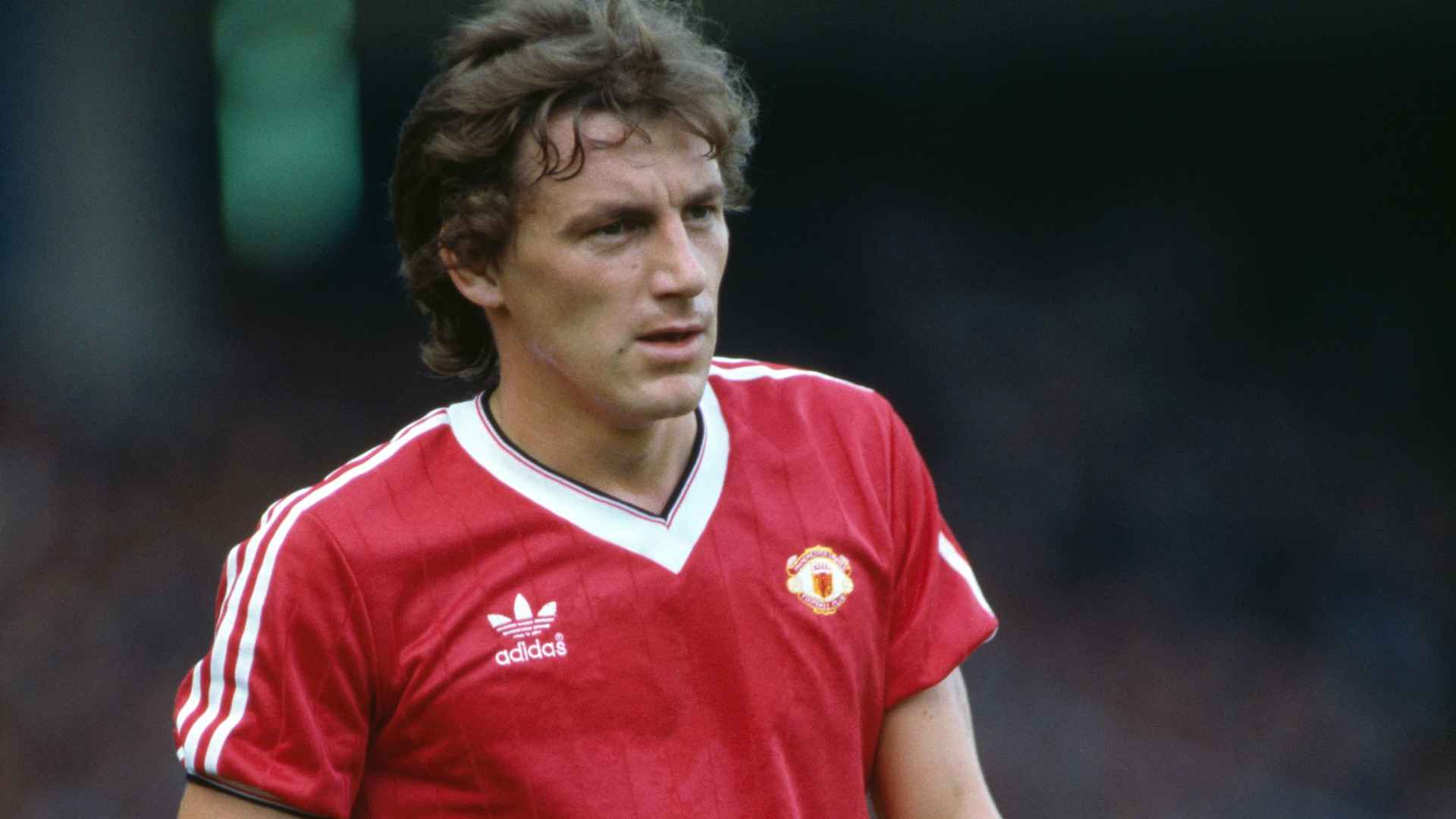 Steve Coppell là nạn nhân của lối chơi thô bạo và sự nghèo nàn của y tế vào thời điểm bấy giờ