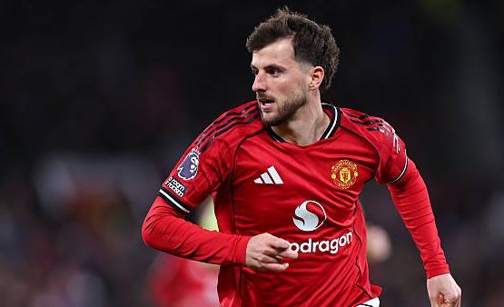 Mason Mount (6.4): Anh ấy đ&atilde; thể hiện một m&agrave;n tr&igrave;nh diễn kh&ocirc;ng biết mệt mỏi như thường lệ, kiềm chế được Sandro Tonali. Việc anh ấy rời s&acirc;n ở hiệp một đ&atilde; l&agrave;m dấy l&ecirc;n lo ngại về một chấn thương quan trọng kh&aacute;c v&agrave; to&agrave;n đội thực sự gặp kh&oacute; khăn khi thiếu anh ấy.