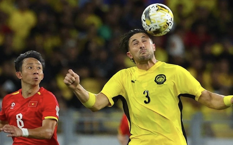 Cơn &aacute;c mộng vẫn chưa dừng lại với b&oacute;ng đ&aacute; Malaysia.