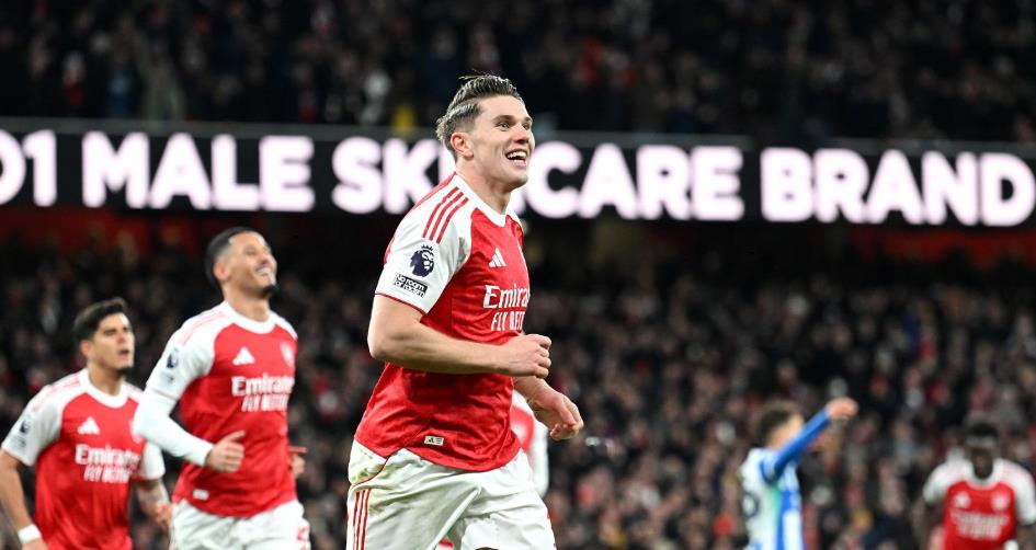 Viktor Gyokeres: 6,9 điểm:C&oacute; cơ hội tuyệt vời ngay những ph&uacute;t đầu nhưng c&uacute; v&ocirc;-l&ecirc; kh&ocirc;ng l&agrave;m kh&oacute; được Verbruggen. Một cơ hội kh&aacute;c đến ở cột xa nhưng tiền đạo người Thụy Điển kh&ocirc;ng thể tiếp b&oacute;ng chuẩn x&aacute;c. Sang hiệp hai, anh tiếp tục c&oacute; cơ hội nhưng lại s&uacute;t thẳng v&agrave;o thủ m&ocirc;n. Một m&agrave;n tr&igrave;nh diễn kh&oacute; khăn nữa của t&acirc;n binh m&ugrave;a h&egrave;.