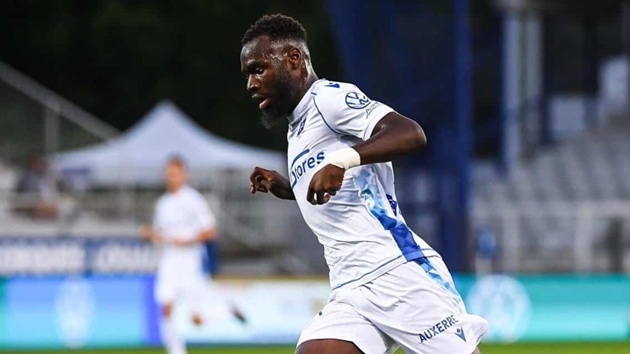 Ảnh bài viết Man Utd đàm phán với Sinayoko, tính chiêu mộ miễn phí từ Auxerre