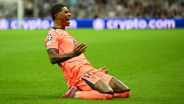 Rashford đ&atilde; chinh phục th&agrave;nh c&ocirc;ng Barca
