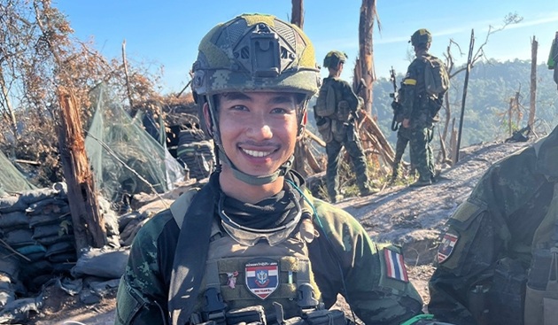 Ảnh bài viết Cựu cầu thủ Thái Lan đổi vai thành lính, giành lại đồi 350 từ tay Campuchia