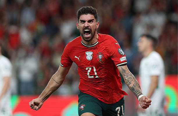 Ảnh bài viết Ruben Neves: Mảnh ghép đẳng cấp và câu chuyện xúc động tại Anfield