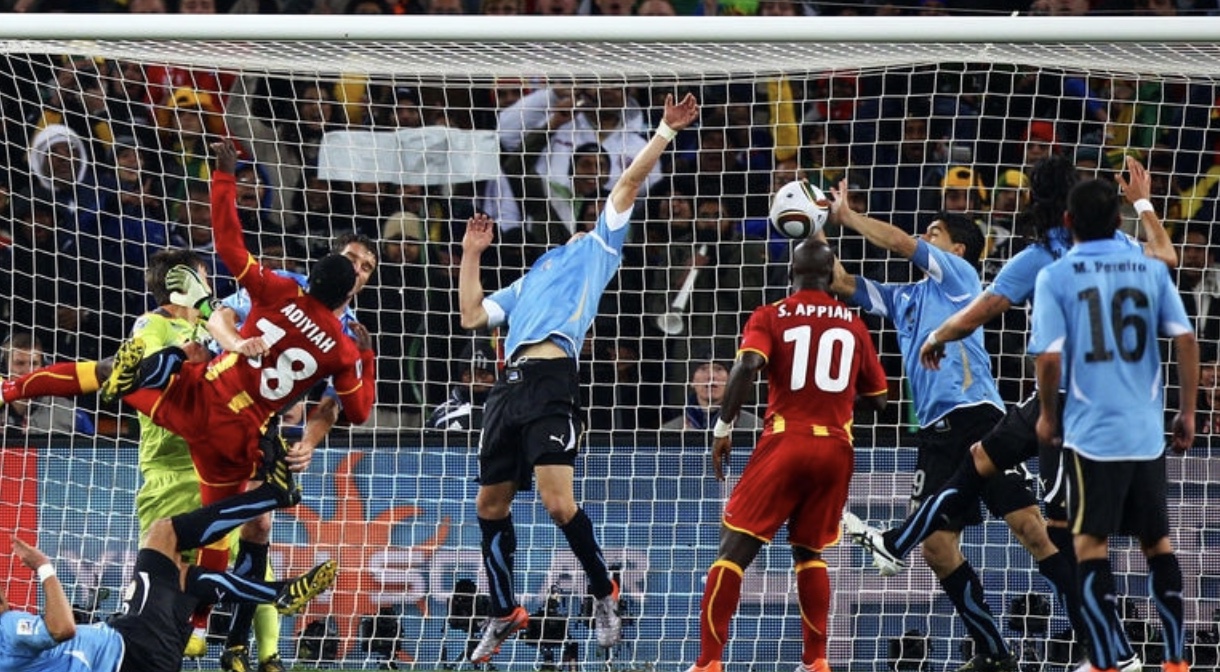 Ảnh bài viết Hồi ức Tứ Kết World Cup 2010: 48 giờ điên rồ nhất lịch sử bóng đá