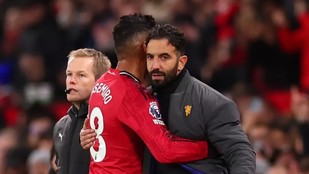 Casemiro nằm trong danh sách tương lai bất định ở Old Trafford.