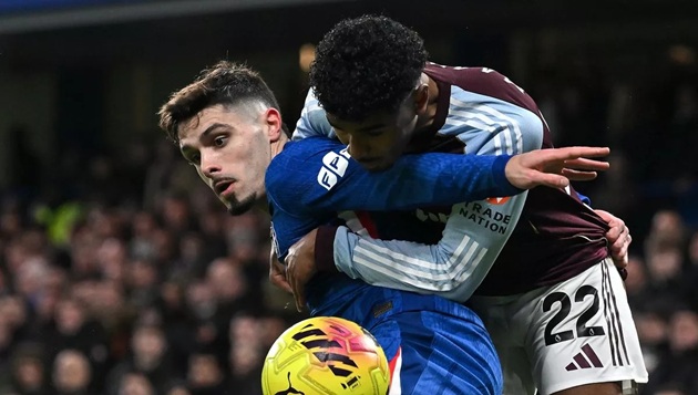 Ảnh bài viết Cựu trọng tài Dermot Gallagher cho rằng Chelsea không đáng được hưởng phạt đền