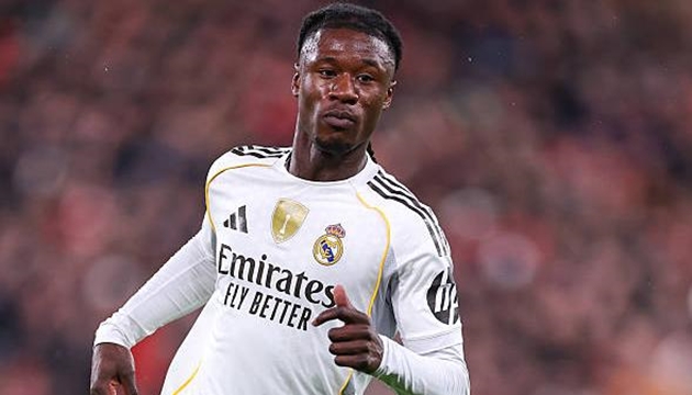 Eduardo Camavinga c&oacute; thể trở th&agrave;nh mục ti&ecirc;u của Liverpool.