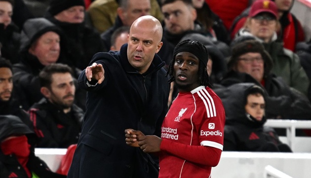 Frimpong mang đến tốc độ v&agrave; sự trực diện cho Liverpool