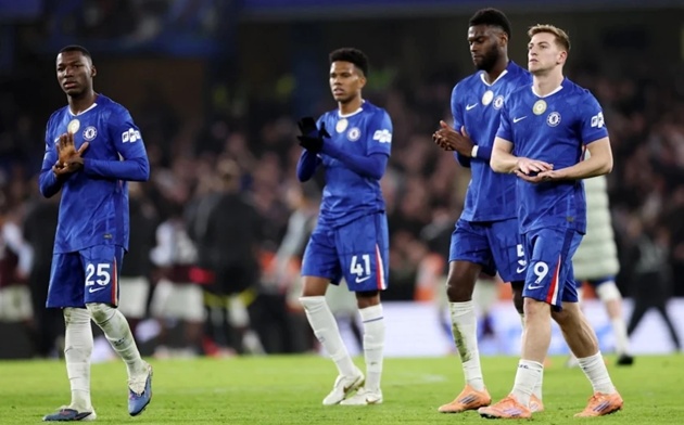 Chelsea thua ngược Aston Villa d&ugrave; c&oacute; 60 ph&uacute;t thi đấu vượt trội đối thủ