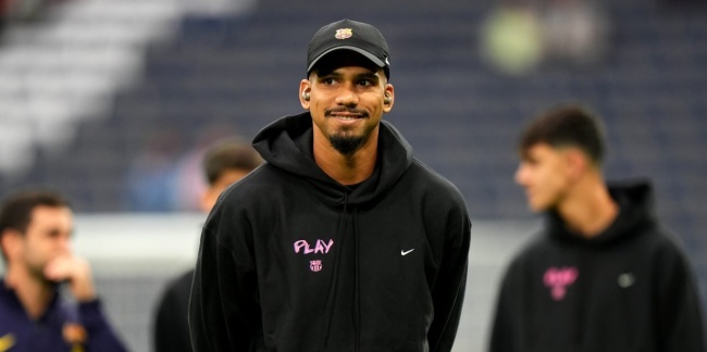 Ảnh bài viết Araujo trở lại tập luyện, Barcelona chuẩn bị cho trận gặp Espanyol