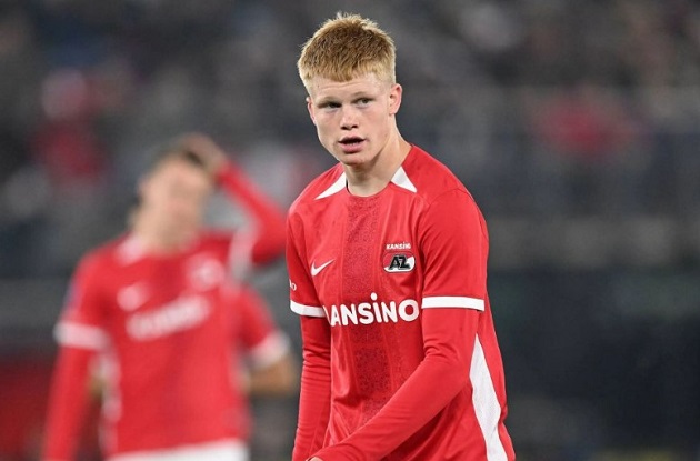 Ảnh bài viết MU đấu Real Madrid giành thần đồng 52 triệu bảng Kees Smit