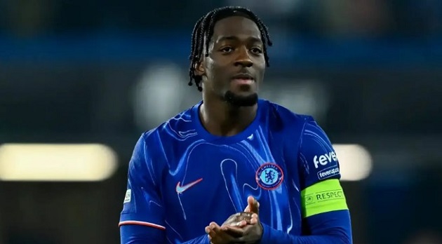 Ảnh bài viết Chuyển nhượng Chelsea: Disasi chọn AS Roma, Dortmund chờ thời