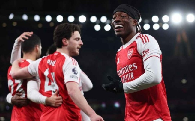 Noni Madueke tỏa sáng ở Arsenal.