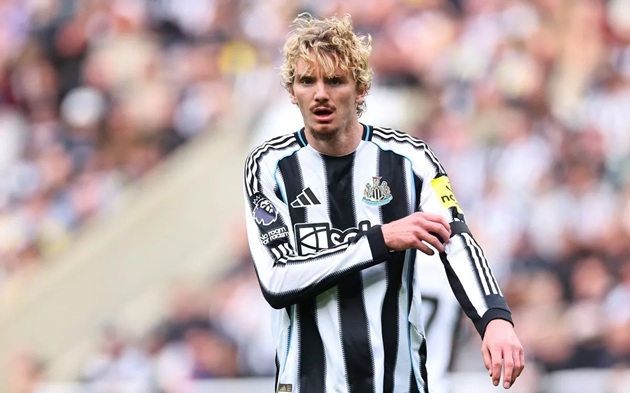 Nick Woltemade trong màu áo Newcastle.