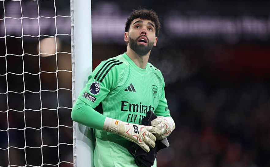 David Raya (7.3 điểm): C&oacute; một ng&agrave;y thi đấu tương đối nh&agrave;n nh&atilde; trước sự lỳ lợm của h&agrave;ng thủ ph&iacute;a tr&ecirc;n. D&ugrave; kh&ocirc;ng thể giữ sạch lưới ở những ph&uacute;t cuối do t&igrave;nh huống lộn xộn, Raya vẫn cho thấy sự ổn định với một pha cứu thua xuất sắc ở ph&uacute;t b&ugrave; giờ để bảo to&agrave;n c&aacute;ch biệt.