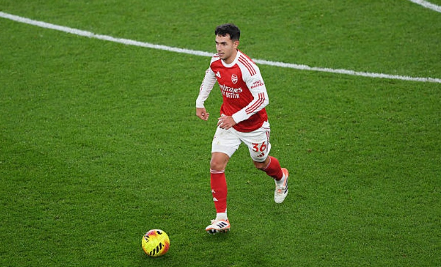 Martin Zubimendi (8.0 điểm): Một trong những cầu thủ hay nhất trận đấu. Bản hợp đồng từ Real Sociedad giữ nhịp tuyệt vời v&agrave; trực tiếp nh&acirc;n đ&ocirc;i c&aacute;ch biệt cho Arsenal sau pha x&acirc;m nhập v&ograve;ng cấm đầy cảm gi&aacute;c, kết th&uacute;c bằng c&uacute; dứt điểm lạnh l&ugrave;ng đ&aacute;nh bại thủ th&agrave;nh Emiliano Martinez.