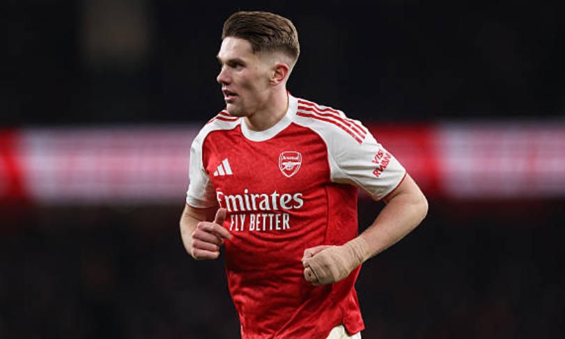 Viktor Gyokeres (7.0 điểm): D&ugrave; chưa c&oacute; duy&ecirc;n ghi b&agrave;n trong trận n&agrave;y khi bỏ lỡ hai cơ hội đ&aacute;nh đầu ở tư thế thuận lợi, Gyokeres vẫn l&agrave;m tốt vai tr&ograve; l&agrave;m tường v&agrave; thu h&uacute;t hậu vệ đối phương. Sự c&agrave;n lướt của anh tạo ra nhiều khoảng trống cho c&aacute;c vệ tinh xung quanh tỏa s&aacute;ng.