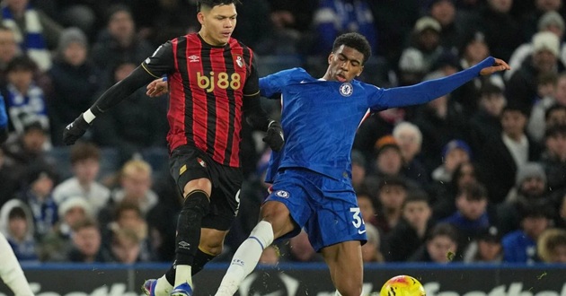 Josh Acheampong (5,5/10): Thi đấu dưới sức khi đối đầu với bộ ba Semenyo, Kluivert v&agrave; Truffert. Anh đ&atilde; bị thay ra ở hiệp 2.