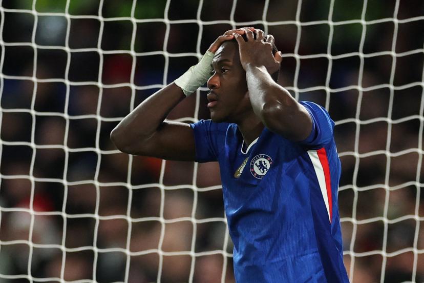 Trevoh Chalobah (6,3/10): Kh&ocirc;ng thể l&agrave;m tốt ở c&aacute;c t&igrave;nh huống b&oacute;ng d&agrave;i dẫn đến b&agrave;n thua của Bournemouth.