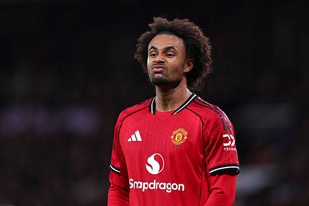 Zirkzee có thể rời Man Utd ngay trong tháng Một.