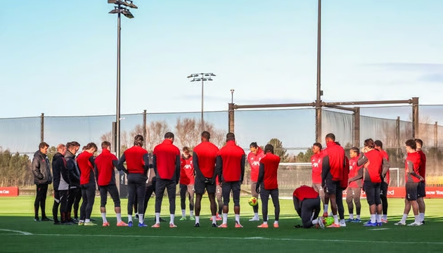 Ảnh bài viết Liverpool xoay sở với đội hình sứt mẻ, quyết giành 3 điểm trước Leeds United