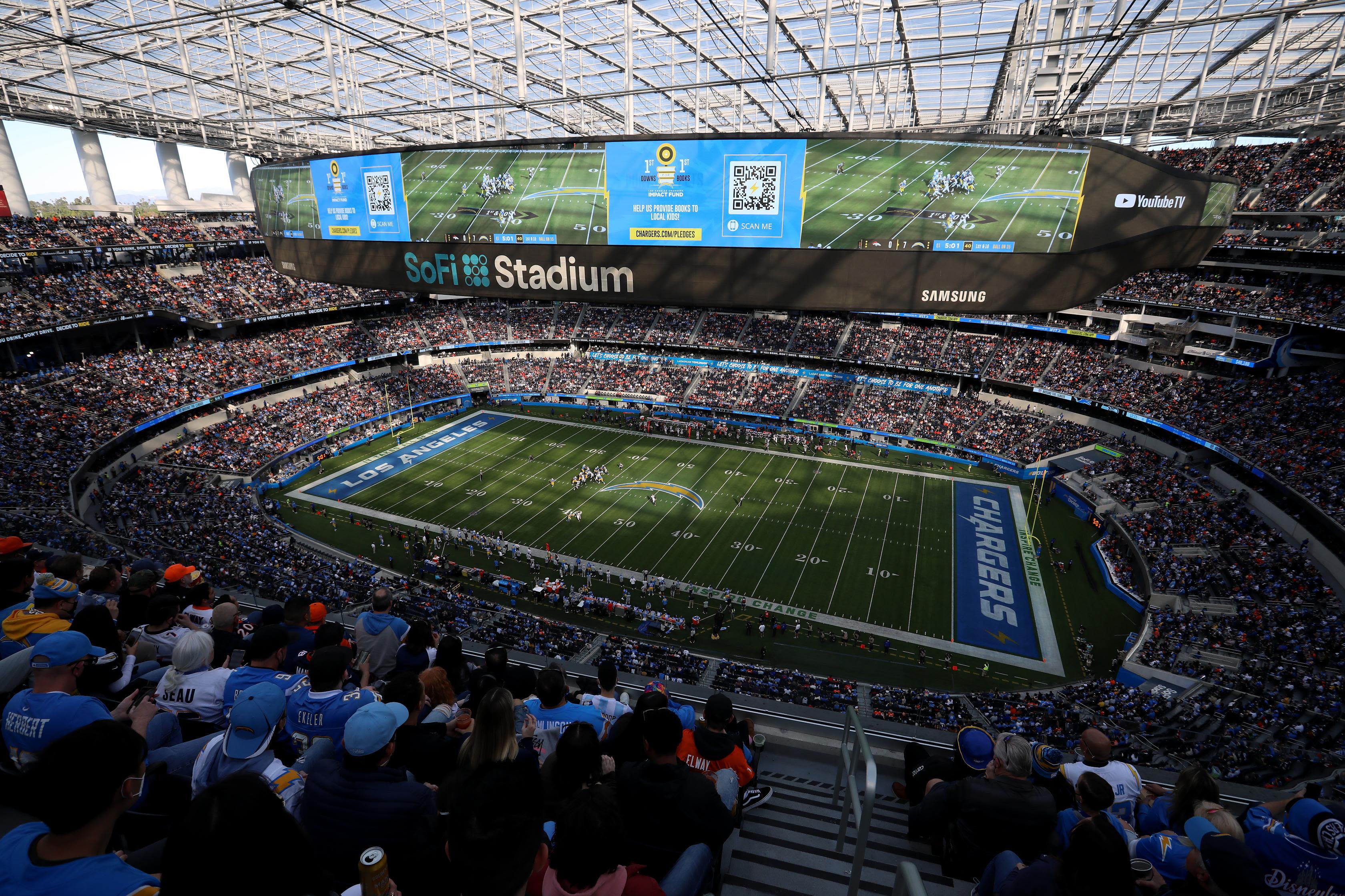 M&agrave;n h&igrave;nh v&ocirc; cực độc đ&aacute;o của s&acirc;n vận động