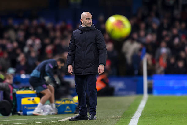 HLV Enzo Maresca đối diện tương lai đ&aacute;ng lo ngại ở Chelsea.