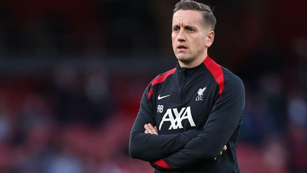 Liverpool đ&atilde; sa thải Aaron Briggs