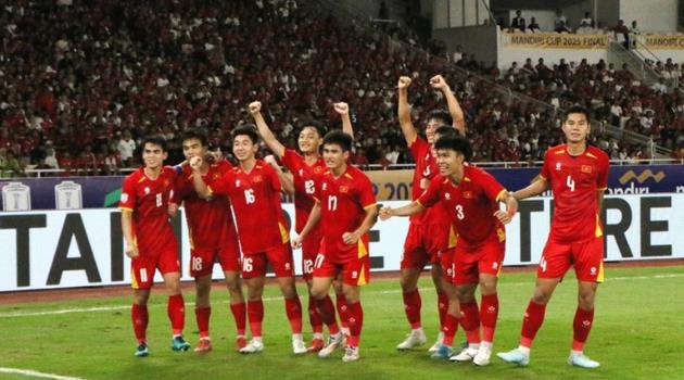 Ảnh bài viết Điểm tin bóng đá Việt Nam 2/1: Đàn em Ronaldo đấu U23 Việt Nam, báo Indonesia tự nhận hay nhất ĐNA