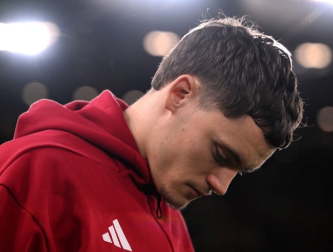 Ảnh bài viết Slot thừa nhận mạo hiểm dùng Wirtz đang chấn thương