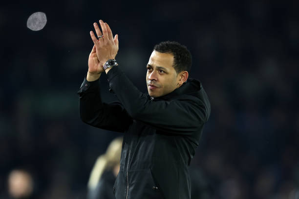 Ngay từ l&uacute;c dẫn dắt Hull City, Liam Rosenior đ&atilde; cho thấy những dấu ấn chiến thuật mạnh mẽ tại Championship.
