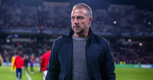 HLV Flick thừa nhận Barca cần tăng cường h&agrave;ng thủ.