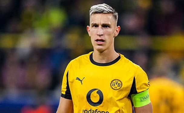 Nico Schlotterbeck được Barca v&agrave; Bayern theo đuổi.