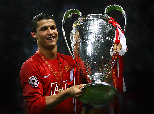 Cristiano Ronaldo g&oacute;p c&ocirc;ng gi&uacute;p Manchester United v&ocirc; địch Champions League m&ugrave;a 2007/08.