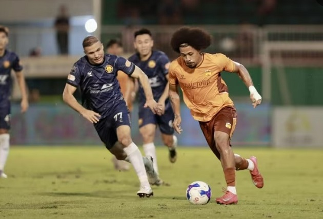 Ảnh bài viết Hà Nội FC và các đối thủ cấp tập thay ngoại binh