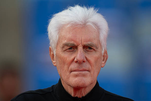 HLV Hugo Broos b&ecirc;n ph&iacute;a Nam Phi từng dẫn dắt tuyển Cameroon v&ocirc; địch AFCON 2017. 