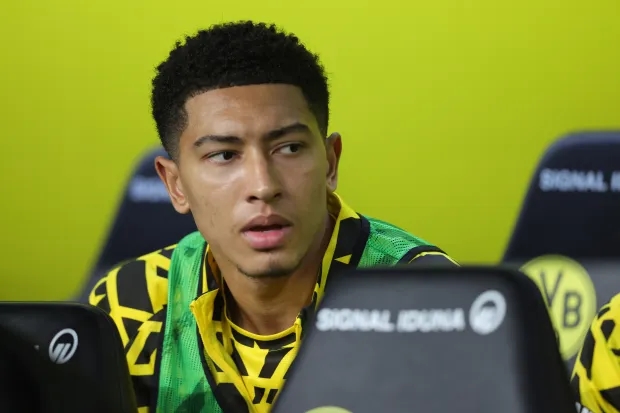 Ảnh bài viết Dortmund không mua tiền vệ mới, dồn đất diễn cho Jobe