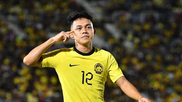 Arif Aiman l&agrave; niềm hy vọng của b&oacute;ng đ&aacute; Malaysia.