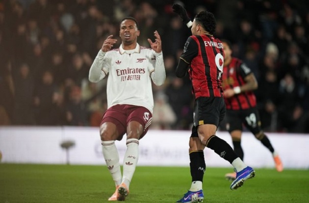 Ảnh bài viết Gabriel chuyền hỏng sơ đẳng biếu bàn cho Bournemouth