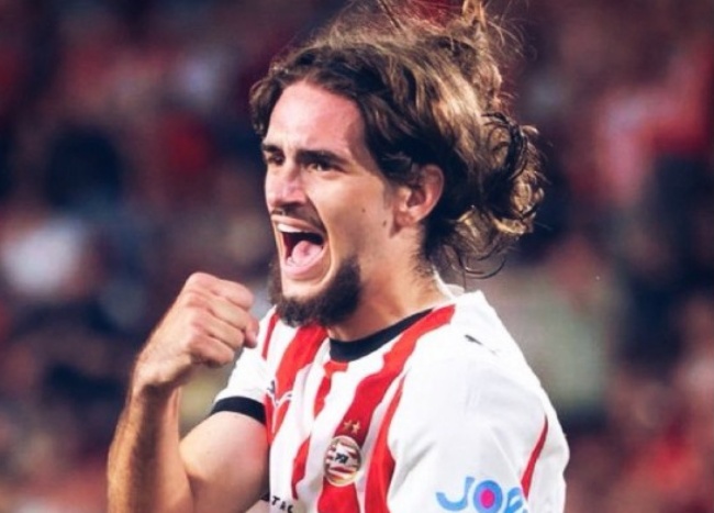 Yarek Gasiorowski là ngọc quý của PSV.