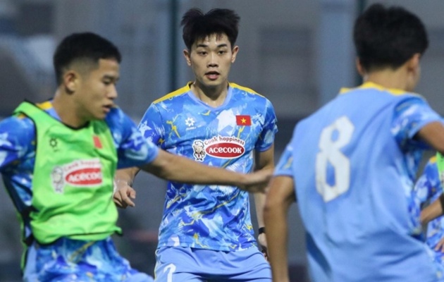 Đ&igrave;nh Bắc l&agrave; 1 trong 3 ng&ocirc;i sao được định gi&aacute; cao nhất của U23 Việt Nam