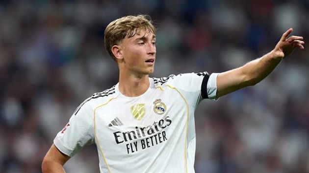 Ảnh bài viết Romano xác nhận Huijsen lỡ trận Real gặp Betis