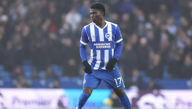 Liverpool tham gia cuộc đua chi&ecirc;u mộ Carlos Baleba.