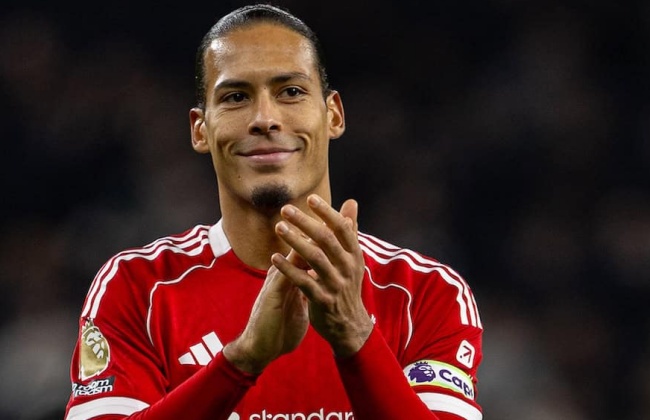 Van Dijk l&agrave; trụ cột của Liverpool.