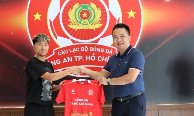 Khoa Ngo cập bến CA TP.HCM.