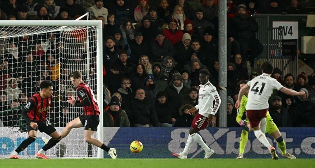 Declan Rice lập cú đúp vào lưới Bournemouth giúp Arsenal giành chiến thắng.